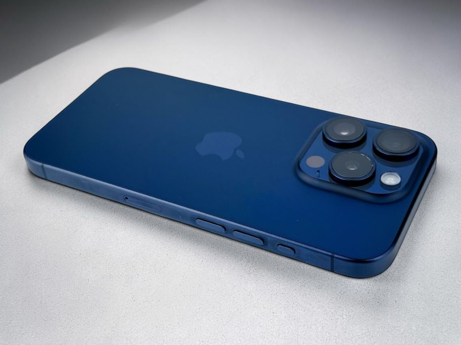 Apple iPhone 15 Pro 128GB Blue Отличен