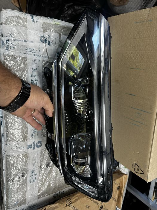 Far stânga full led vw passat b8 facelift.cod:3G1941081.P.