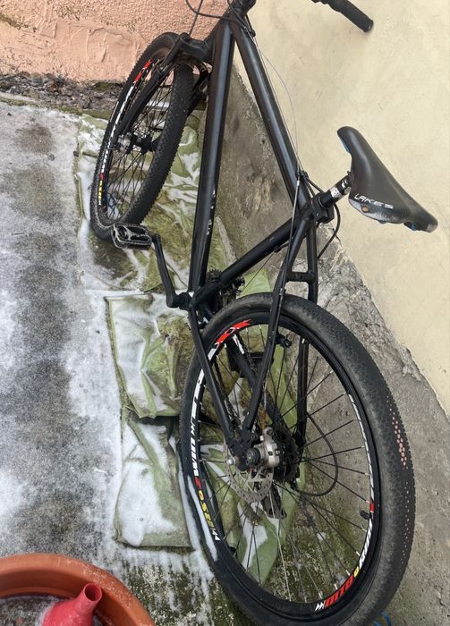 Vand bicicleta foarte buna