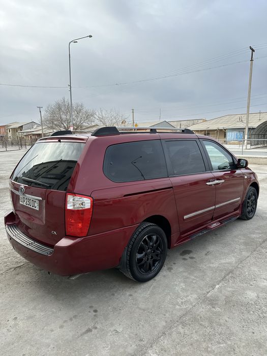 Kia Carnival 3.8 benzin