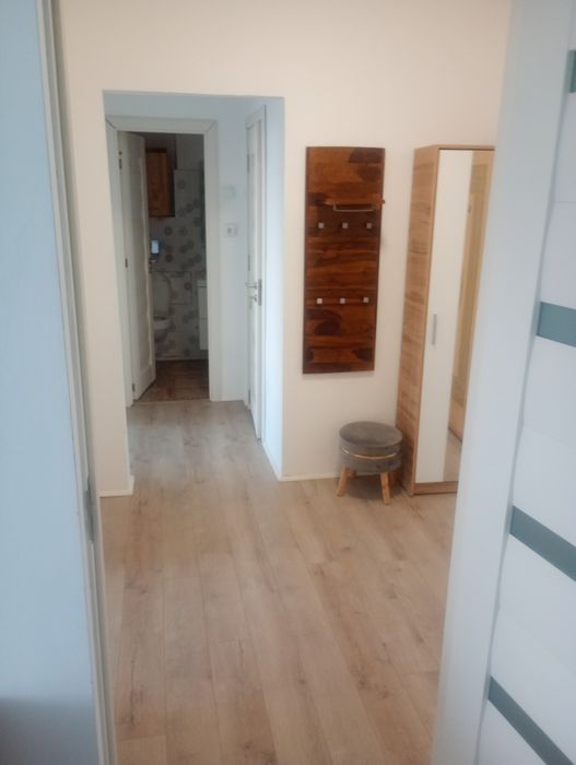 Închiriez apartament 2 camere