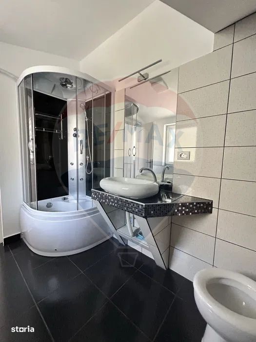 Apartament cu 3 camere in zona Alfa aproape de campusul universitar