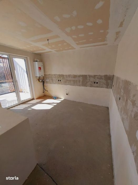 Casa tip Duplex, 130 mp, teren 450 mp, panorama sud, loc. Stolna