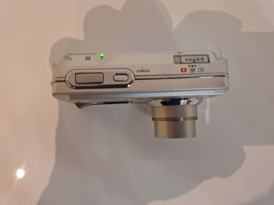 цифров фотоапарат OLYMPUS FE-150