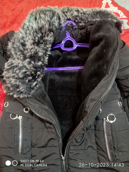 Qizlar va ayollar uchun kurtka