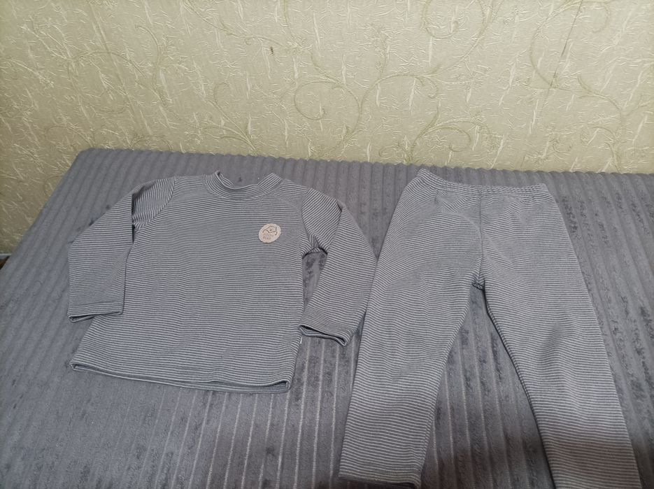 Продам детские вещи