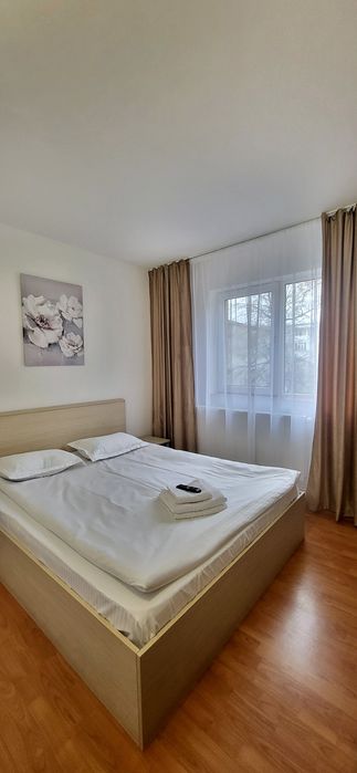 Inchiriez apartament  3 camere Nanterre