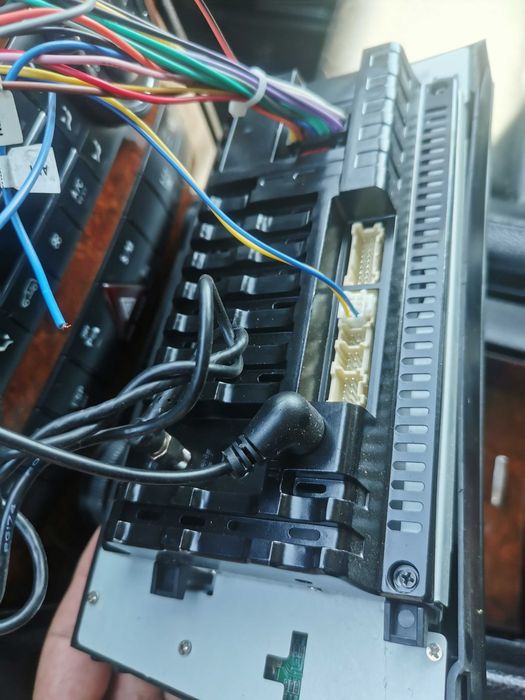 Мултимедия Мерцедес Е класа