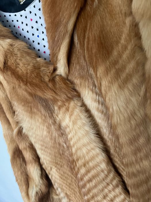 Palton de damă din blană