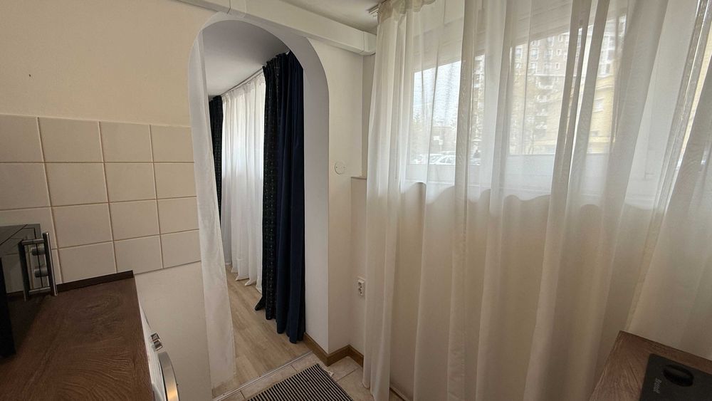 Продава се Едностаен апартамент в Варна, Морска градина - 20 кв.м за 4200 €/кв.м - Снимка #5