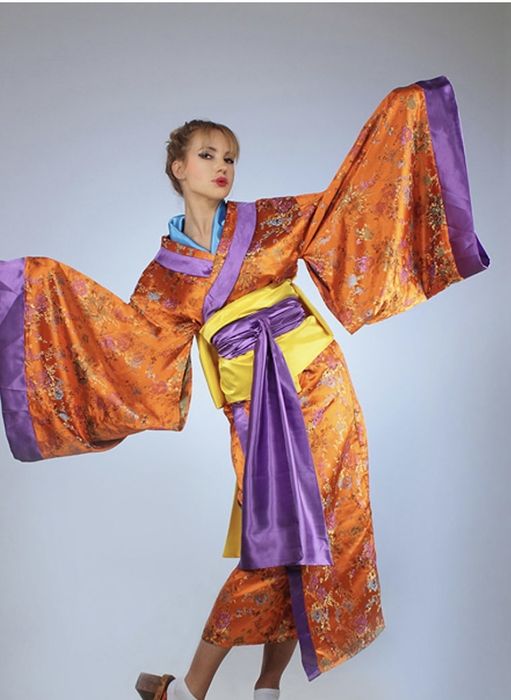 Прокат, продажа разных национальных костюмов народов на 1 мая.: 3 000 ...