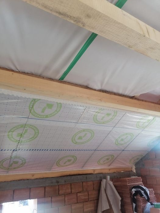 Izolatii/Termoizolații cu Celuloza sau Fibra de lemn