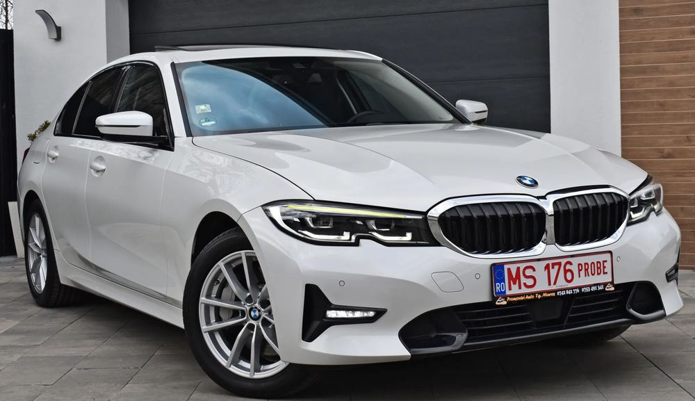 BMW Seria 3 ~Led~Trapa~Luxury~Bord Virtual~Distronic ~ALB PERLAT~GARANTIE 1 AN~