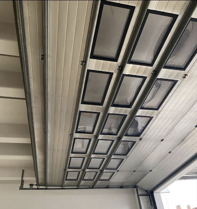 USA SECTIONALA INDUSTRIALA premium poarta hala garaj  H 385 x L 600