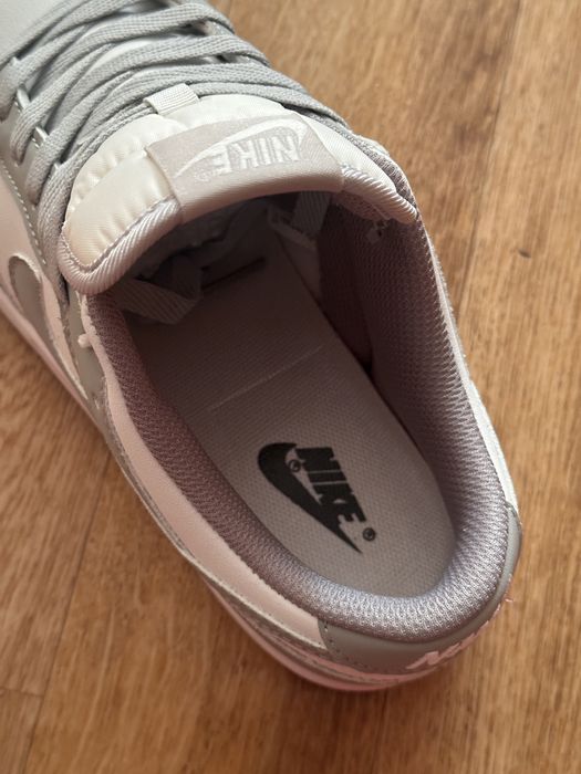 Продам кроссовки nike