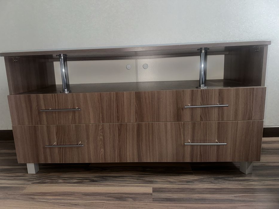 Продам тумбу