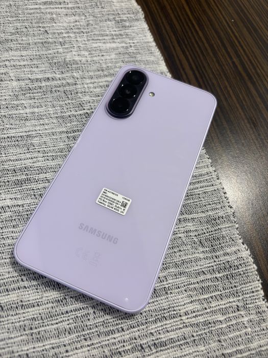 Samsung A37 , 128GB , 6GB ram , mov
