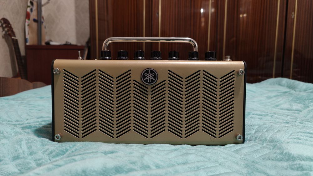 Yamaha THR5A Цифровой Комбоусилитель комбик