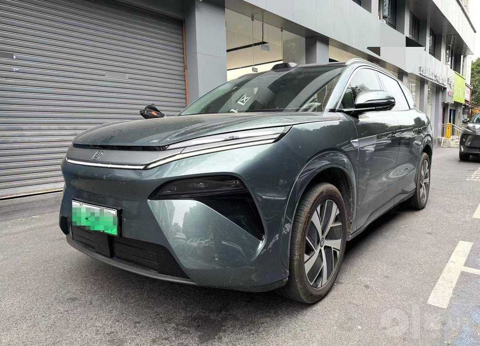 BYD Tang L AWD zakazga