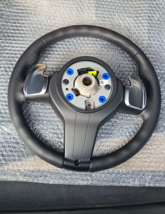 Volan bmw f01 f10 f06 original vibrații distronic