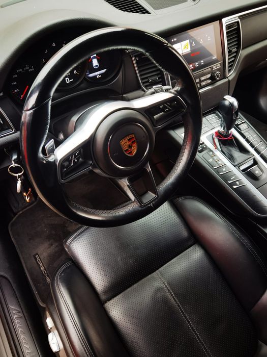 Porsche Macan autoturism