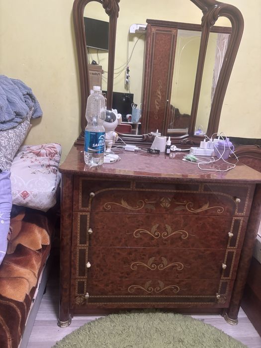 Продам мебель нужна рестоврация