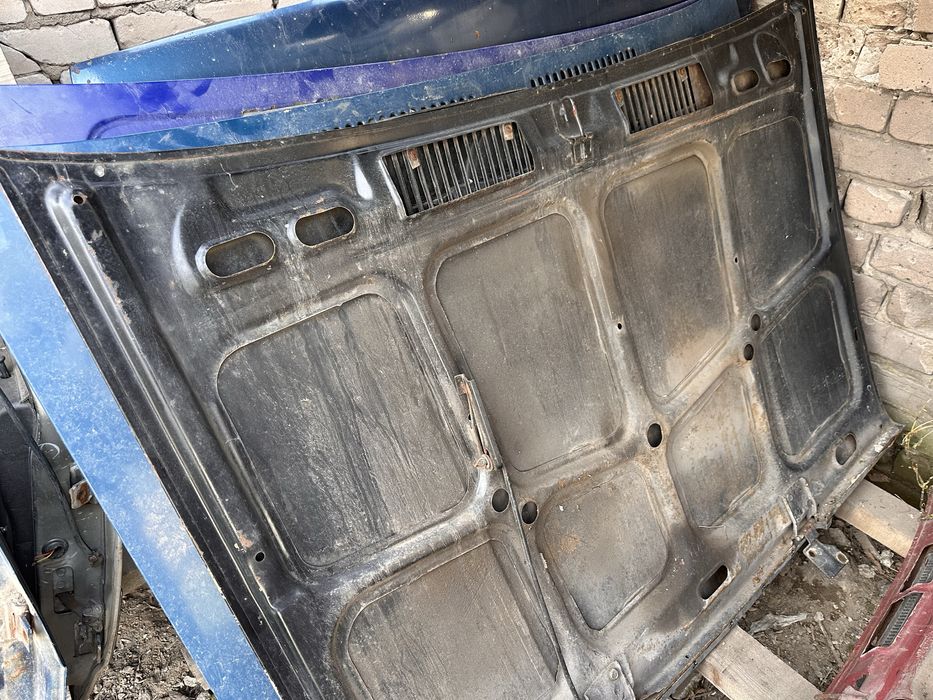 Капот на все модели Ваз