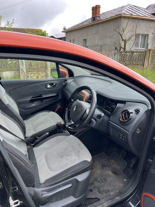 Dezmembrez / Dezmembrari Renault Captur
