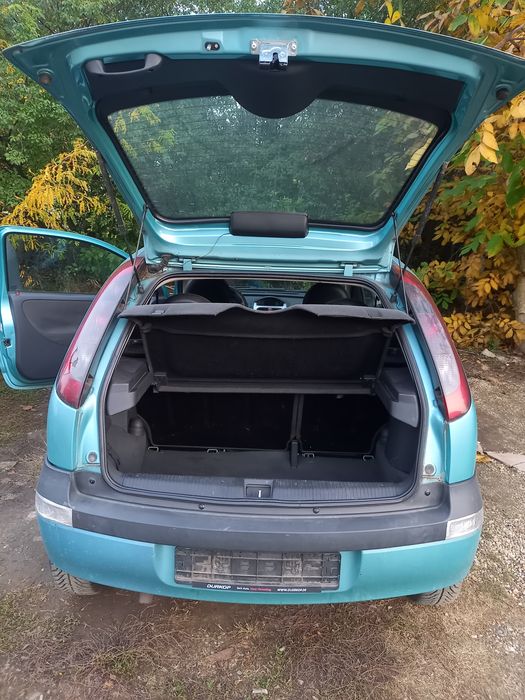 Bara fata Opel Corsa C