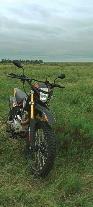 Продам эндуро 250
