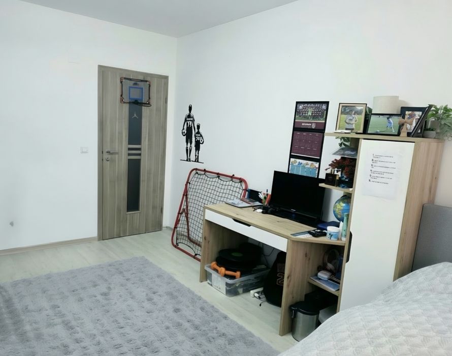 Apartament 76 mp 3 camere str Tineretului nr 1