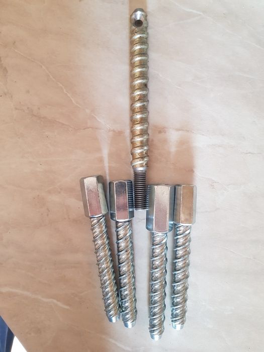 Surub prindere carota masina de carotat