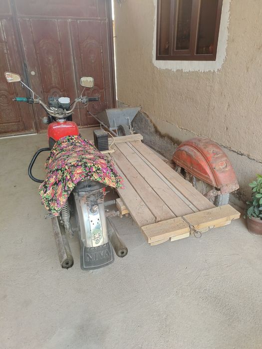 Ij planeta 4 yurib turibdi