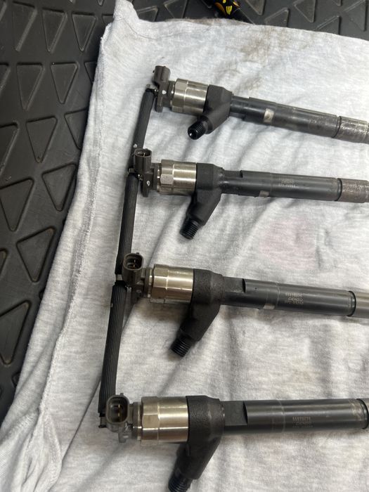 Set injectoare Opel Astra j 2016 1.6 diesel euro 6 cod injector: 55578075 Se ofera factura si garantie!