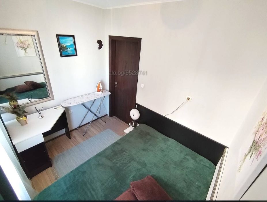 Дава се под наем Двустаен апартамент в Бургас, Славейков - 59 кв.м за 357 € - Снимка #1