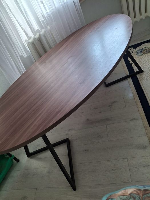 Стол сатылады жағдайы өте жақсы