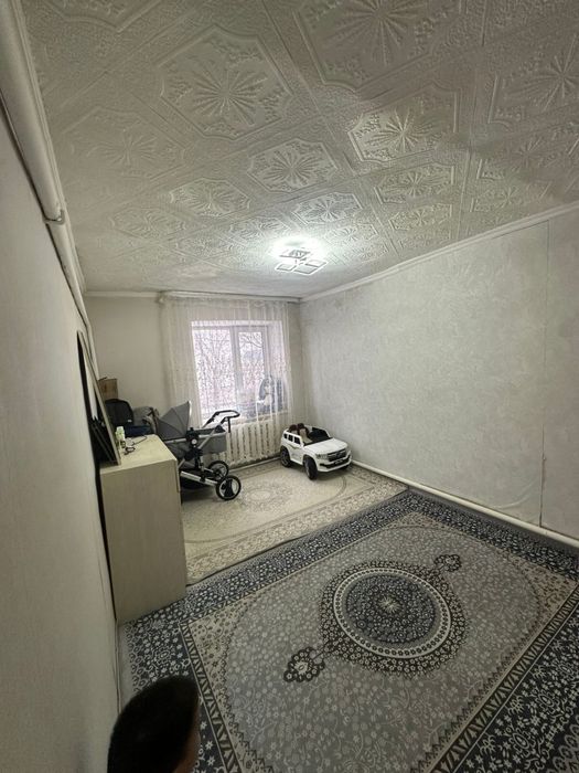 2 бөлмелі үй жақсы,жарық,жылы.