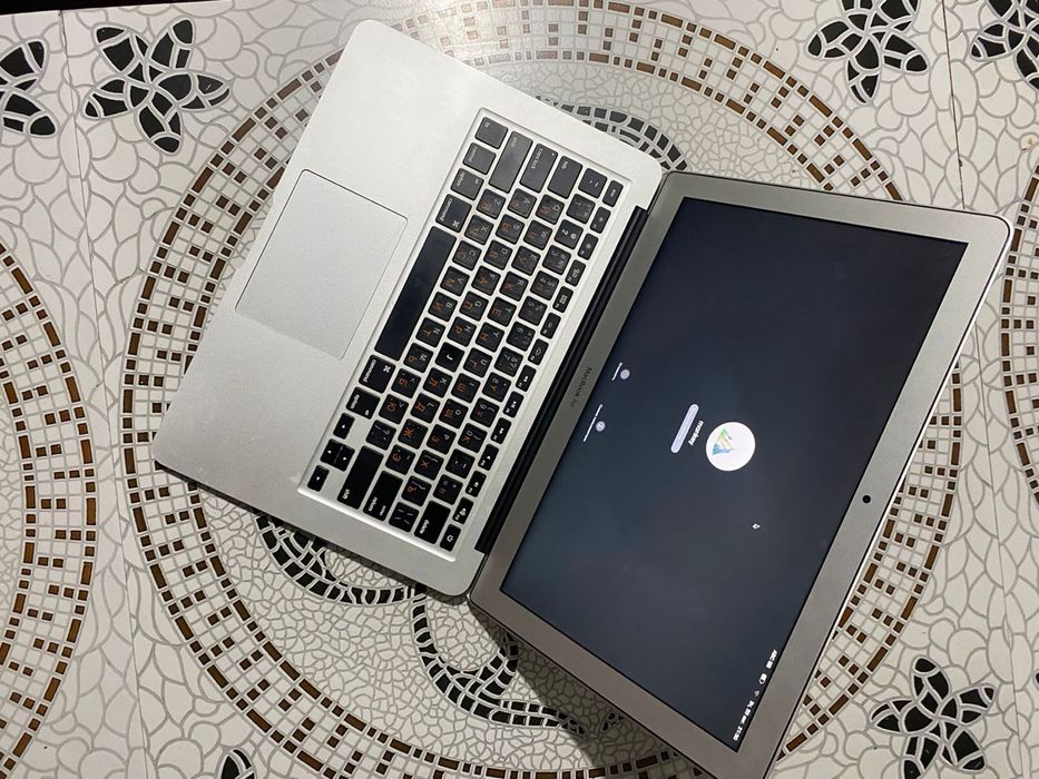 Продам macbook air