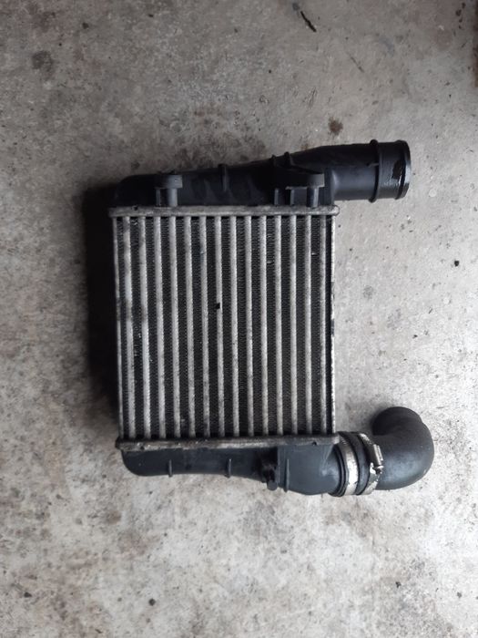 Intercooler / Capac motor AUDI A6 C5 FACELIFT 1.9 TDI 131 CP 2001-2004