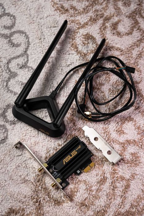 Wi-Fi адаптер + Bluetooth ASUS PCE-AXE59BT
