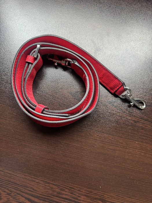 Малка чанта Guess