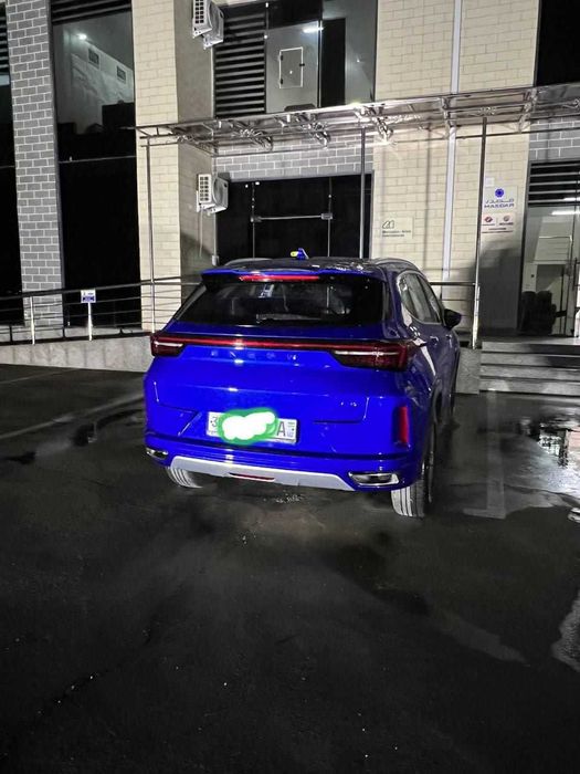 Exeed LX 2023-yil ko'k