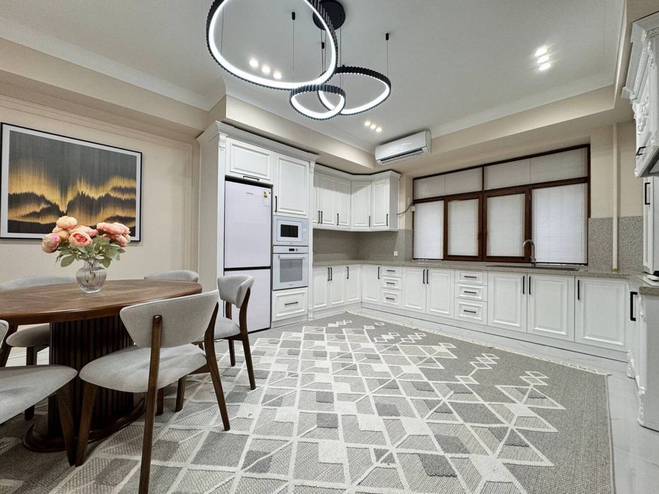 Продается 4/3/8 улица МАХТУМКУЛИ дом на второй линии