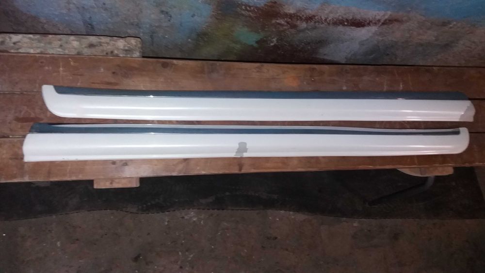 Продам комплект молдингов  на LC Prado