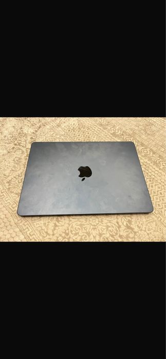 Apple Macbook Air