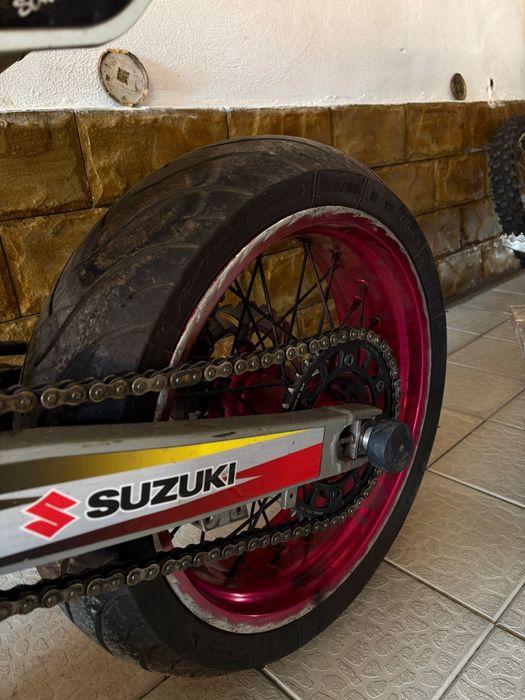 Vând set roți moto 17”