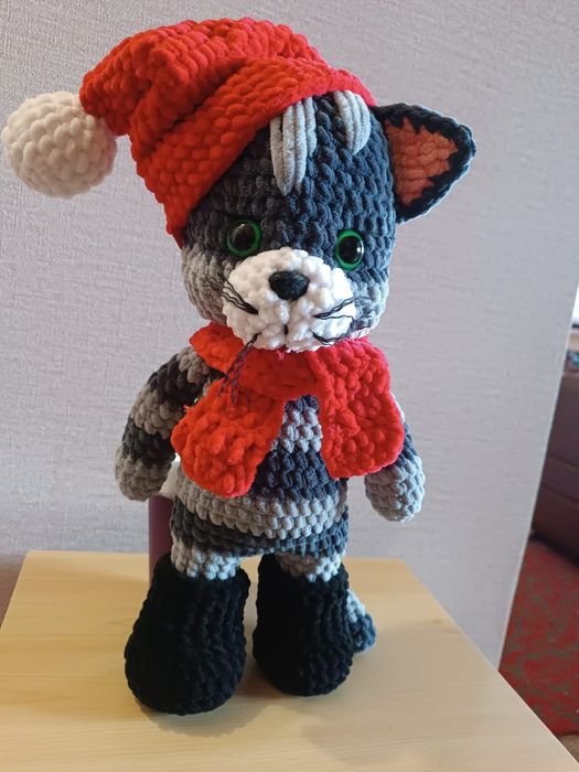 Игрушка Котёнок ручной вязки