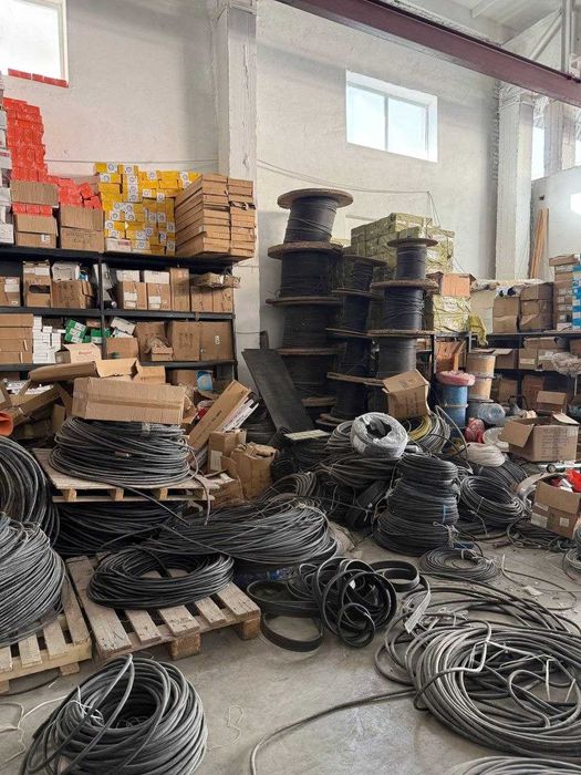 Barcha turdagi kabel va elektro tovar mavjud
