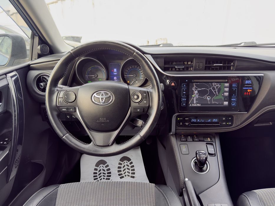 Toyota auris executive hybrid | garantie | rate