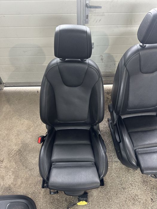 Кожен салон комплект за Опел Инсигния B комби след 2017г.!